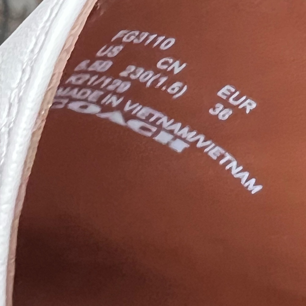 COACH Haley Women's White Chalk Leather Gold Horsebit Loafers NEW Size 5.5 - Picture 9 of 11